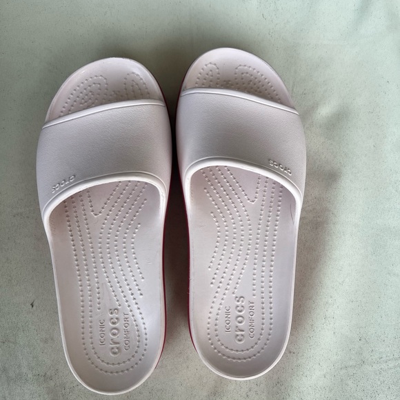 CROCS Shoes - CROCS Women's Crocs crick and slides platform light pink